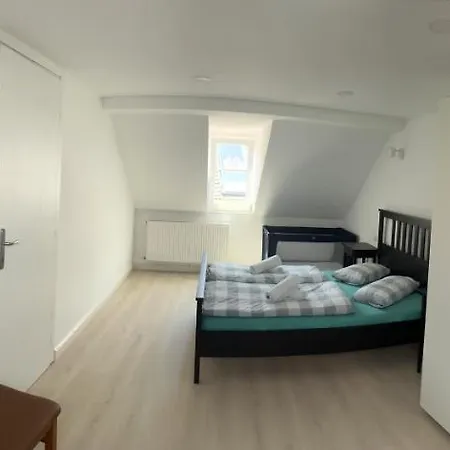 Main-apartments Apartman *